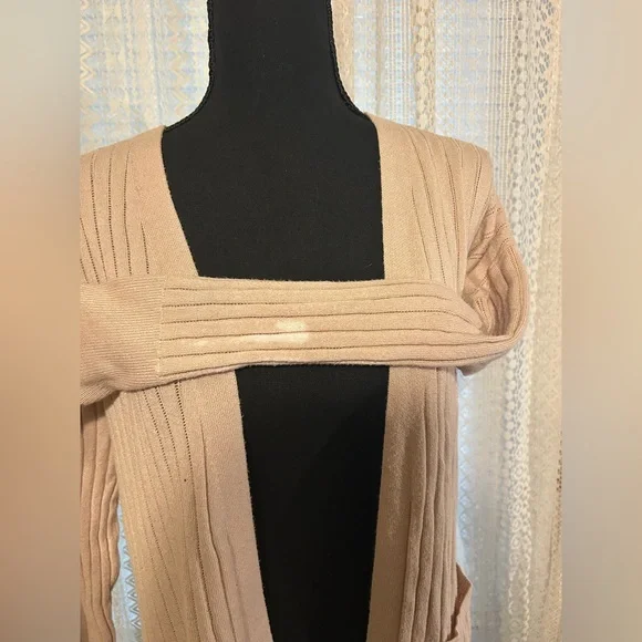 Pink Rose Light pink Cardigan - Picture 2 of 5